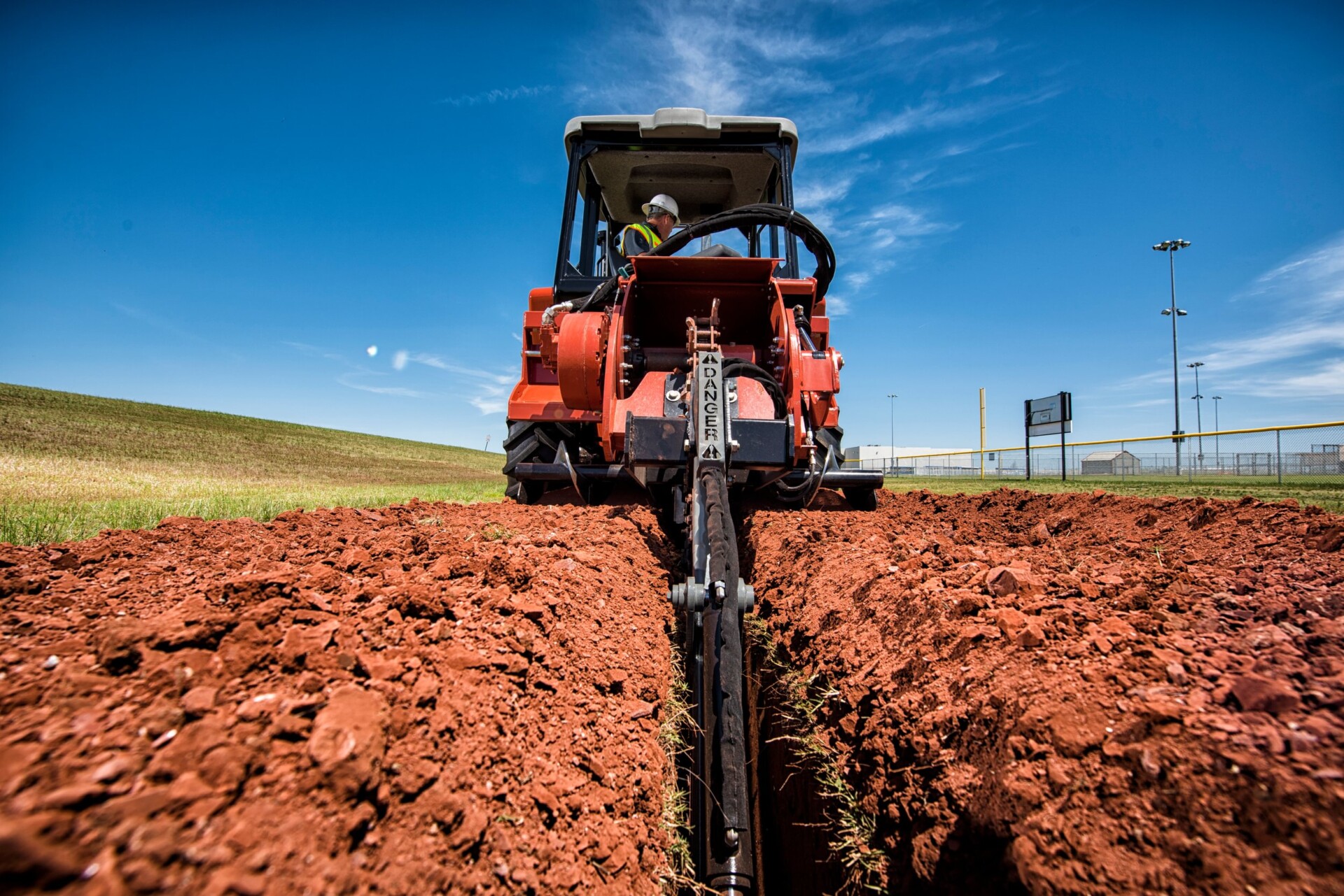 RT125 Ride On Trencher Large